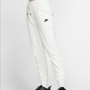 Nike sweat pants (S)